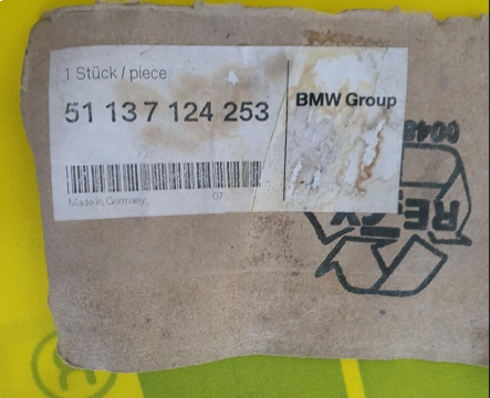 resimler/genel/bmw e90 sol tavan bandı sifir orjinal beyaz 51137124253 sadece sol on kapak cikma tamirli